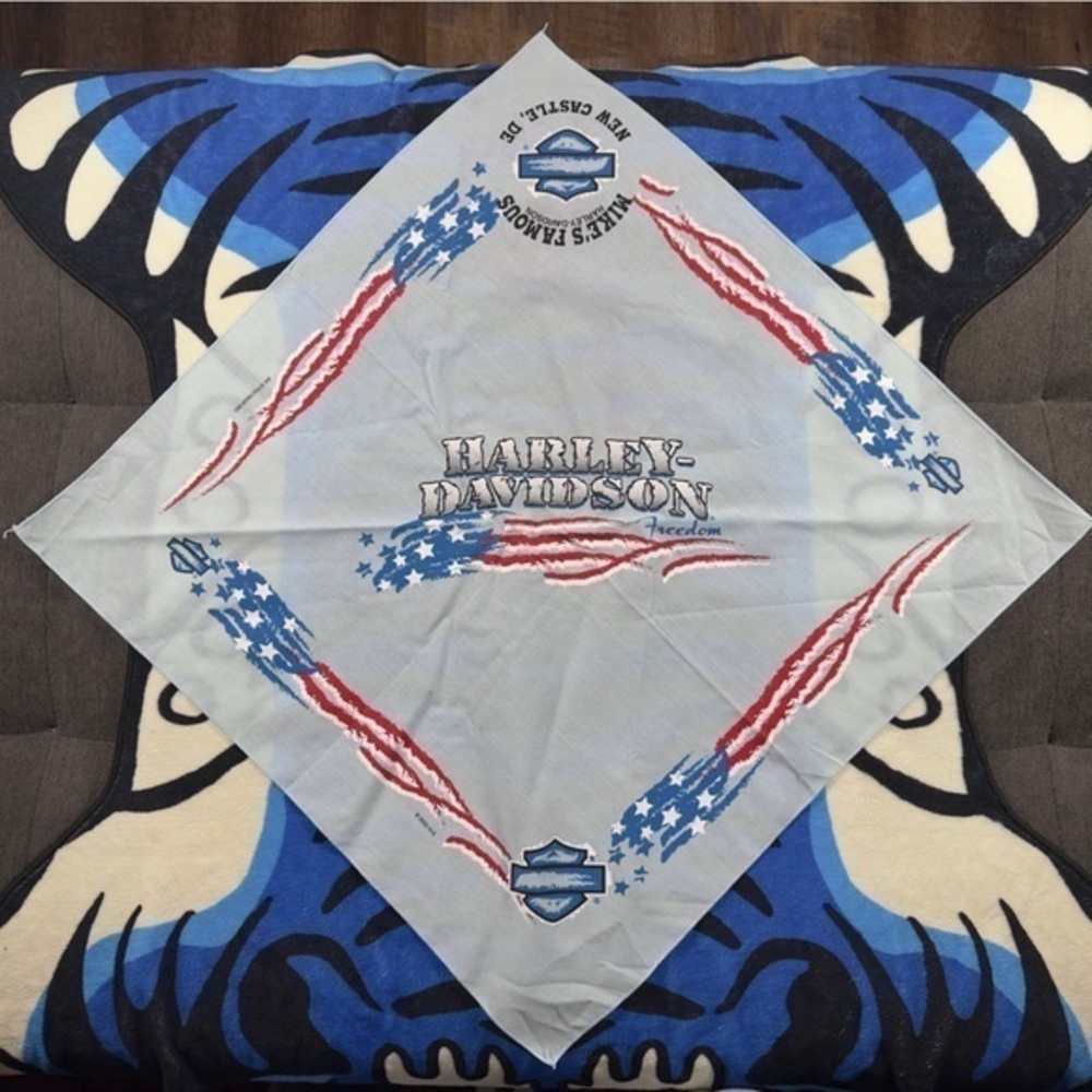 Y2K 03 VTG Harley-Davidson Gray “Freedom” Bandana with Red White and Blue 🇺🇸